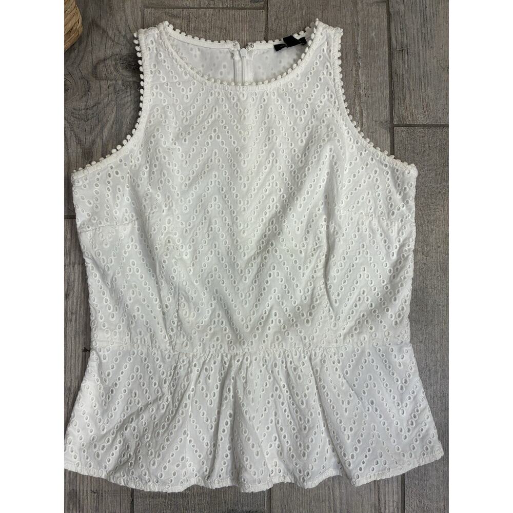 Ann Taylor Eyelet White Peplum V-Neck Sleeveless 100% Cotton Size 0 NWOT